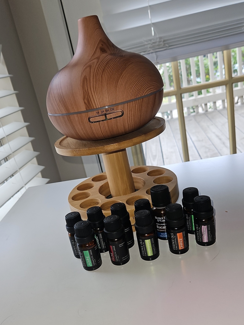 Wood Grain Essential Oil Diffuser with Oil Bottle Stand